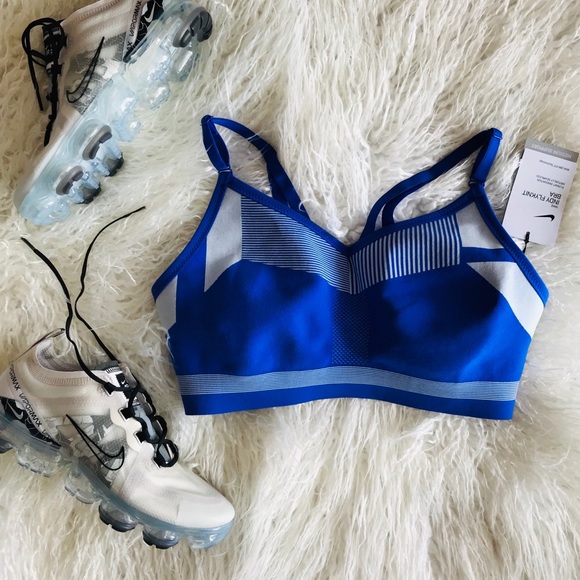NWT Nike Indy Flyknit Bra $80 - Picture 2 of 6